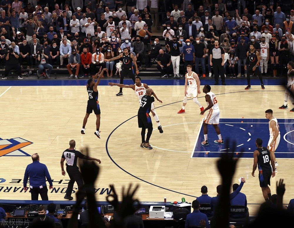  巴斯蒂亚主场氛围火爆，球迷助威推动法甲胜利